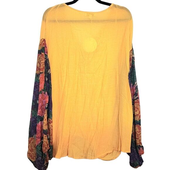 NEW Umgee Mustard Floral Sleeve Top - Picture 3 of 3